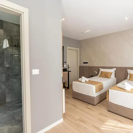 Alko Bushat Hotel 4*